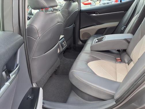 2018 Toyota Camry Hybrid XLE