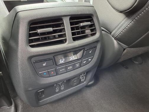2022 Honda Pilot Touring 8-Passenger