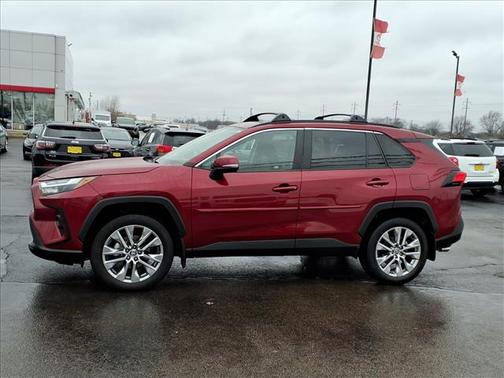 2023 Toyota RAV4 XLE Premium