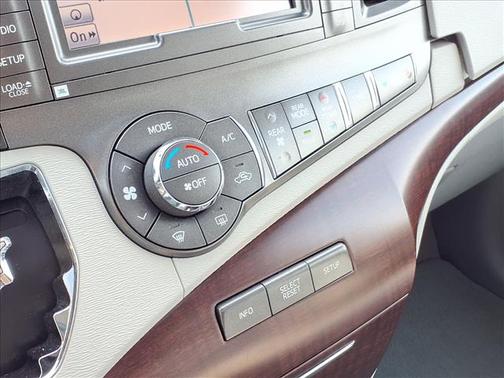 White 2011 Toyota Sienna XLE