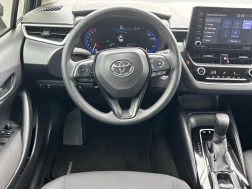 2022 Toyota Corolla Hybrid SE