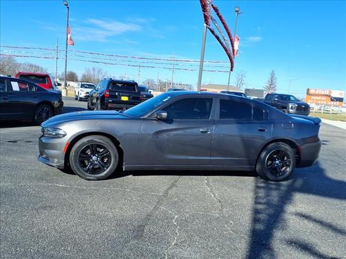 2020 Dodge Charger SXT