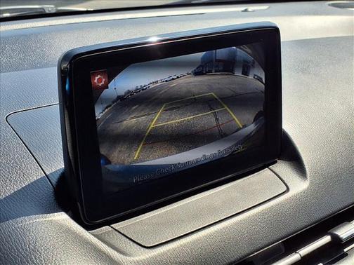 2019 Toyota Yaris Sedan LE