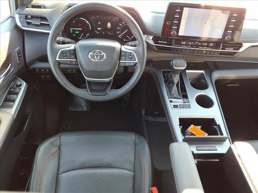 2024 Toyota Sienna Woodland Edition