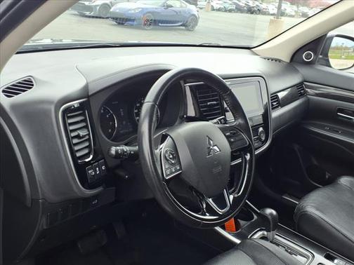 2018 Mitsubishi Outlander ES