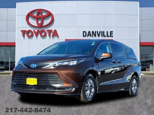 2024 Toyota Sienna LE