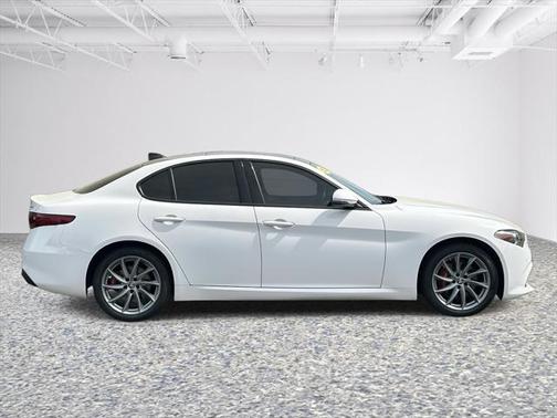 2022 Alfa Romeo Giulia Sprint