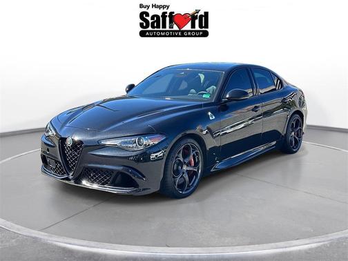 2022 Alfa Romeo Giulia Quadrifoglio