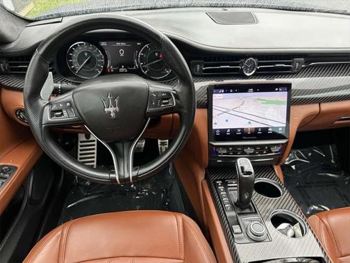2022 Maserati Quattroporte Modena Q4