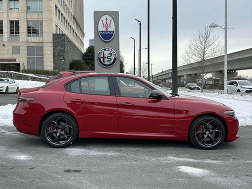 2025 Alfa Romeo Giulia Ti
