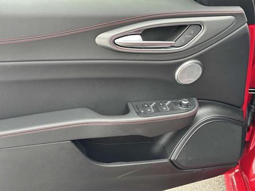 2025 Alfa Romeo Giulia Ti