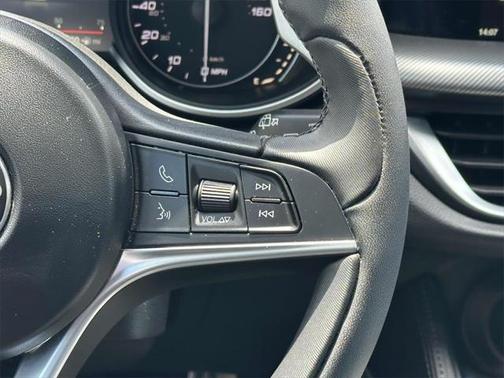2018 Alfa Romeo Stelvio Ti Sport
