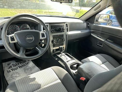 2010 Jeep Grand Cherokee Laredo