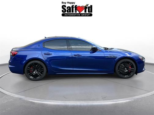 2022 Maserati Ghibli Modena Q4