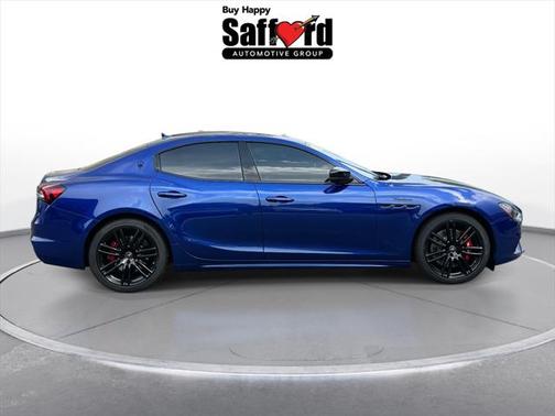 2022 Maserati Ghibli Modena Q4