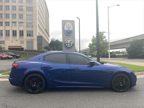 2022 Maserati Ghibli Modena Q4