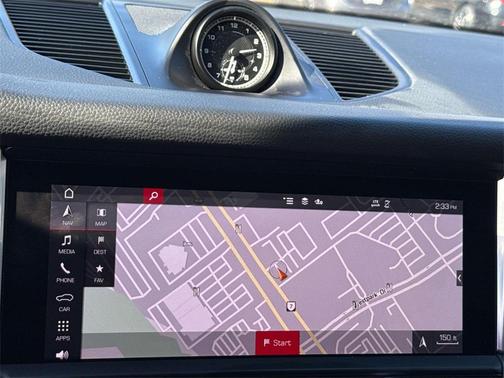 2022 Porsche Macan Base