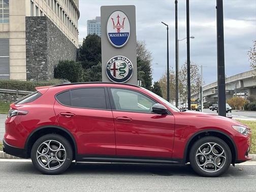 2025 Alfa Romeo Stelvio Sprint AWD