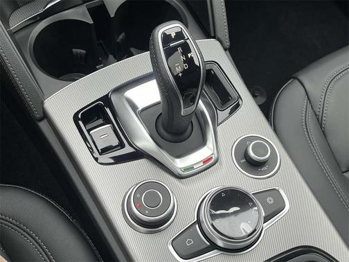 2025 Alfa Romeo Stelvio Sprint AWD