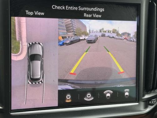 2021 Maserati Levante Base