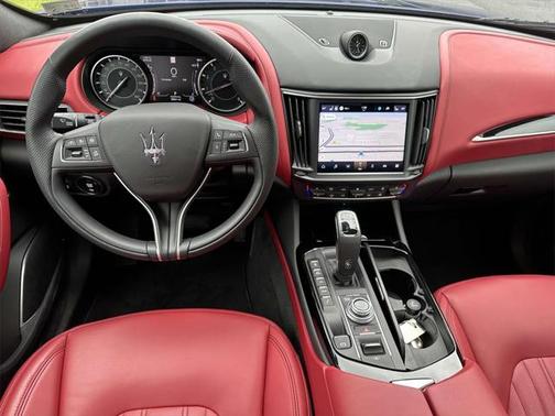 2022 Maserati Levante Modena