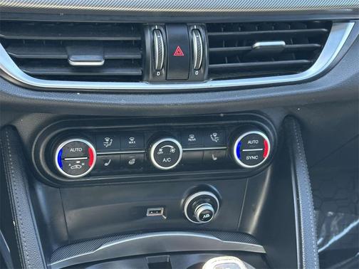 2022 Alfa Romeo Stelvio Ti