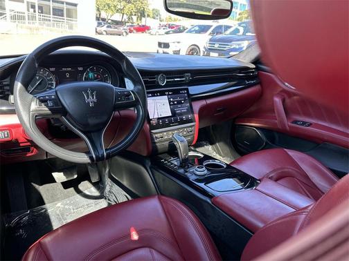 2022 Maserati Quattroporte Modena Q4