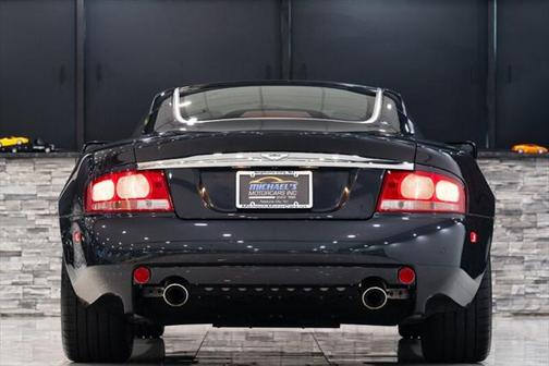 2003 Aston Martin V12 Vanquish Base