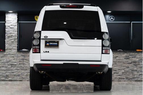 2016 Land Rover LR4 Base