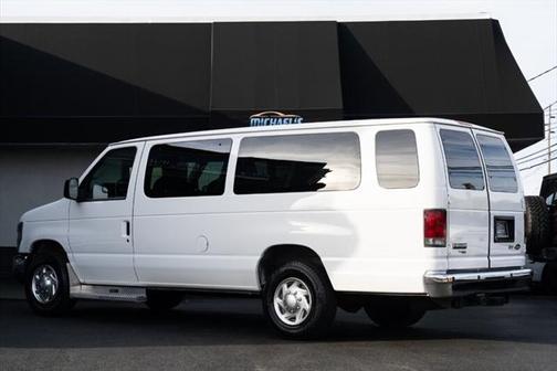 2012 Ford E350 Super Duty XLT