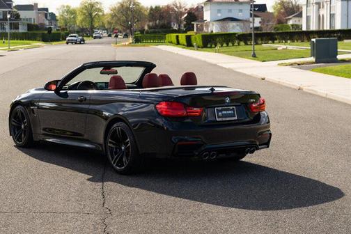 Azurite Black Metallic 2016 BMW M4 Base