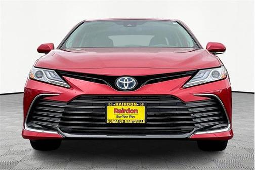 2024 Toyota Camry Hybrid XLE