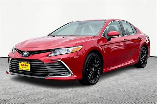 2024 Toyota Camry Hybrid XLE