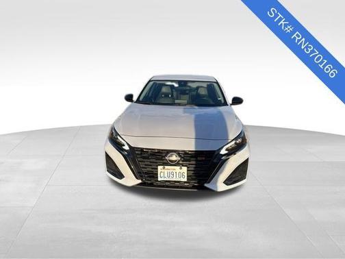 2024 Nissan Altima SR FWD