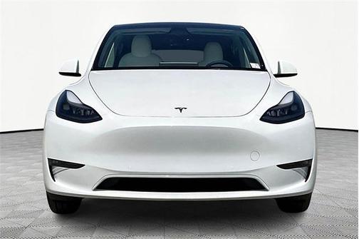2022 Tesla Model Y Long Range Dual Motor All-Wheel Drive