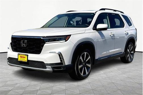 2023 Honda Pilot Touring 8-Passenger