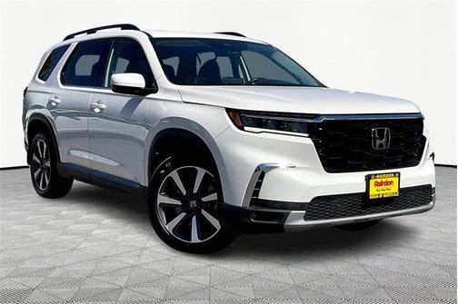 2023 Honda Pilot Touring 8-Passenger