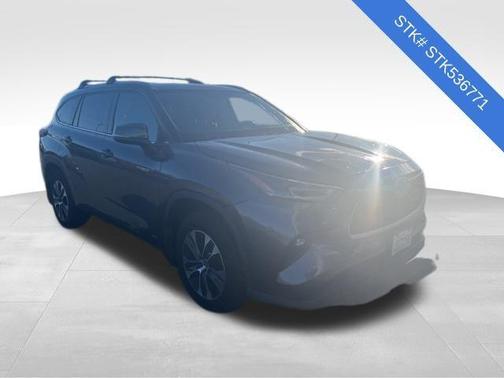 2021 Toyota Highlander Hybrid XLE