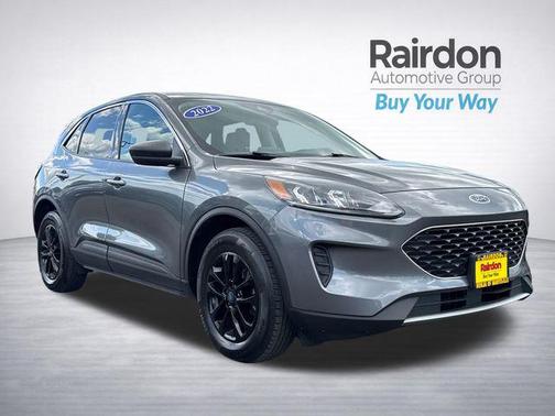 Carbonized Gray Metallic 2022 Ford Escape SE