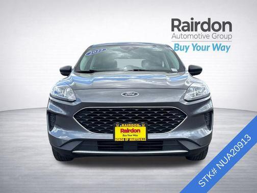 Carbonized Gray Metallic 2022 Ford Escape SE