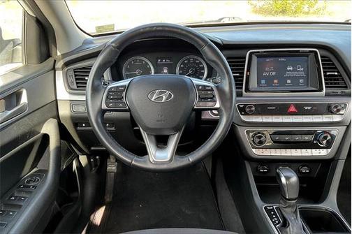 2018 Hyundai SONATA SEL