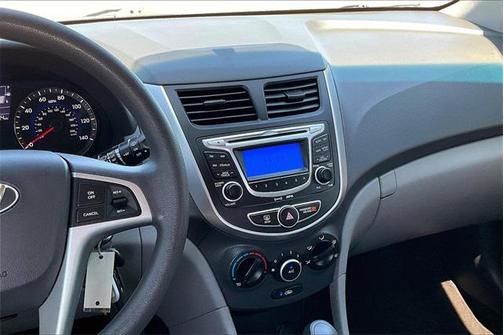 2013 Hyundai Accent GS