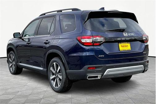 2025 Honda Pilot Touring 8-Passenger