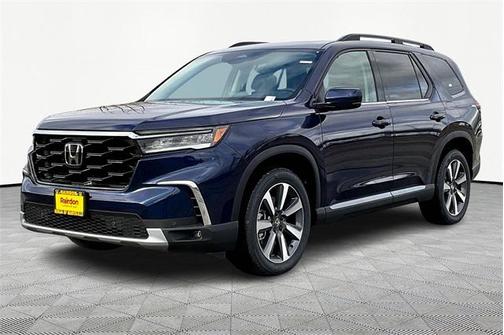 2025 Honda Pilot Touring 8-Passenger