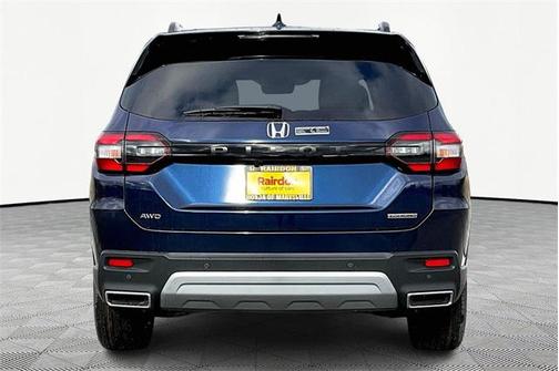 2025 Honda Pilot Touring 8-Passenger