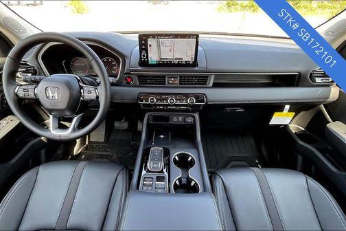 2025 Honda Pilot Touring 8-Passenger