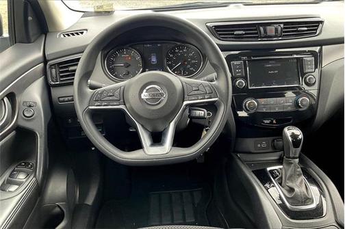 2022 Nissan Rogue Sport S