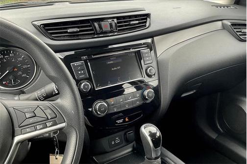 2022 Nissan Rogue Sport S