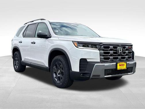 Platinum White Pearl 2026 Honda Pilot TrailSport