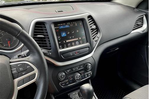 2017 Jeep Cherokee Trailhawk